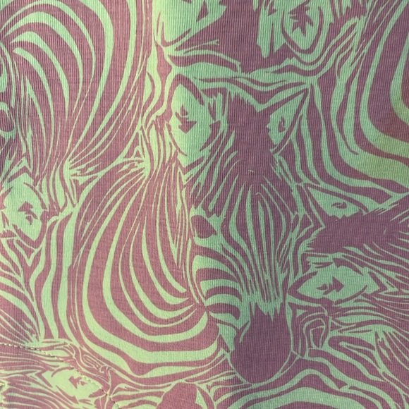 Peekaboo Beans Liv & Luv Tee - Picture 4 of 4